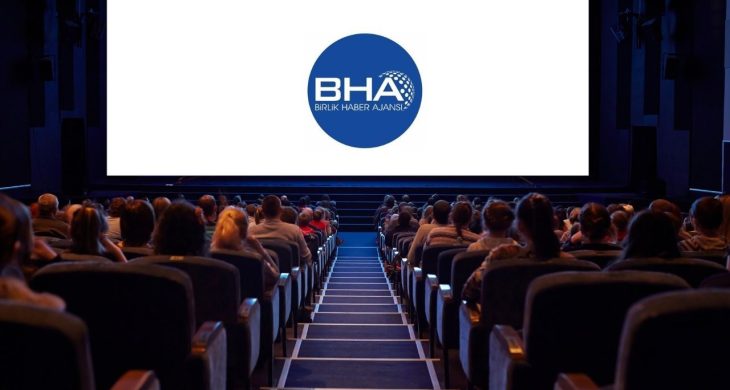 Sinemalarda bu hafta: Rihanna’lı “Şirinler” ve “Ben Efsaneyim” geri döndü!