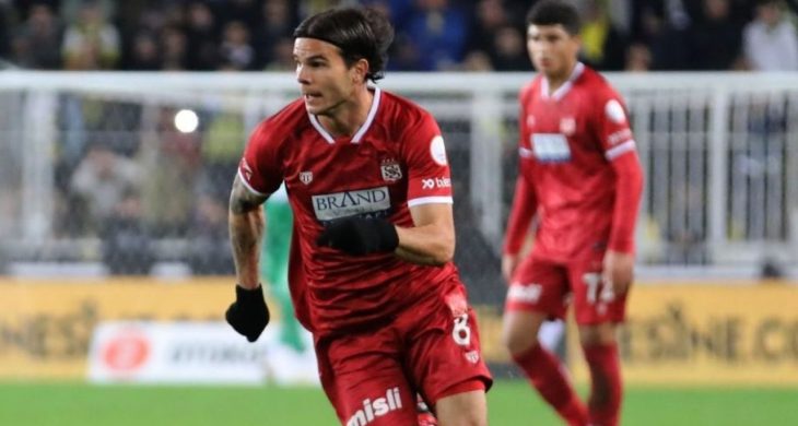 Sivasspor’un Yunan orta sahası Charilaos Charisis, Sivas’ta en çok vergi ödeyen 2. isim oldu