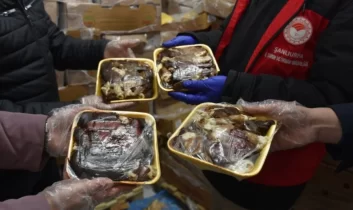 Son kullanma tarihi geçmiş 50 ton tavuk imha edildi