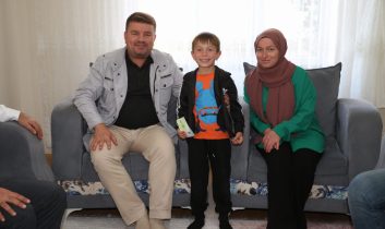 Başkan Dinçer İstiklal Mahallesinde Vatandaşlarla Bir araya Geldi