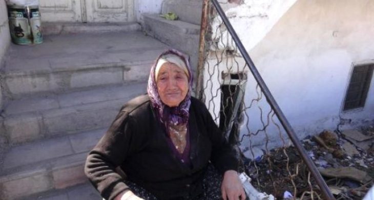 Parası Çalınan Yaşlı Kadın Ağladı