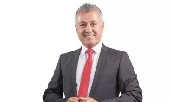 Eski Manavgat belediye başkanı Şükrü Sözen gözaltında