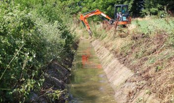Sulama kanallarında hummalı temizlik