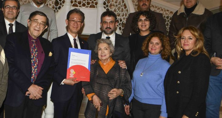 AKK, diplomatik temaslarına bir yenisini daha ekledi