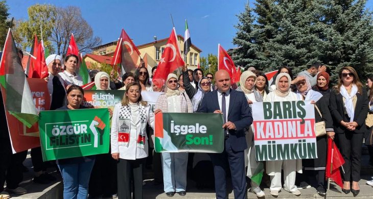 “Gazze için sessiz çığlık” etkinliği Kars’ta da eş zamanlı gerçekleştirildi