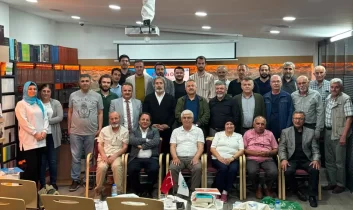 Tarihçi, Yazar İbrahim Hakkı Konyalı, Türkiye Yazarlar Birliği (TYB) Konya şubesinde anıldı