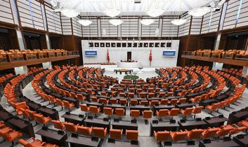 Meclis’te kurulacak “Terörsüz Türkiye” komisyonu için üye isimleri istendi