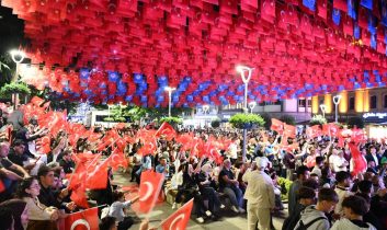 TRABZON TEK YÜREK OLDU