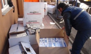 Tekstil Eşyaları Arasında Kaçak Sigara Sevkiyatı