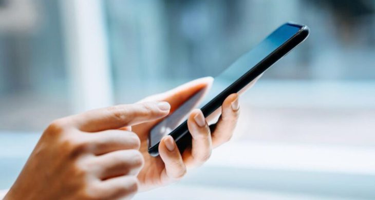 Güney Kore’de okullarda cep telefonu yasaklandı