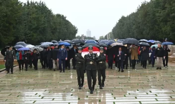 TEMAD’dan 17 Ekim Dünya Astsubaylar Günü dolayısıyla Anıtkabir’e ziyaret