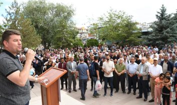 Aksaray’da Hacı Adayları Kutsal Topraklara Uğurlandı
