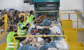 Aksaray’da 1. Sınıf Atık Getirme Merkezi Faaliyete Başladı