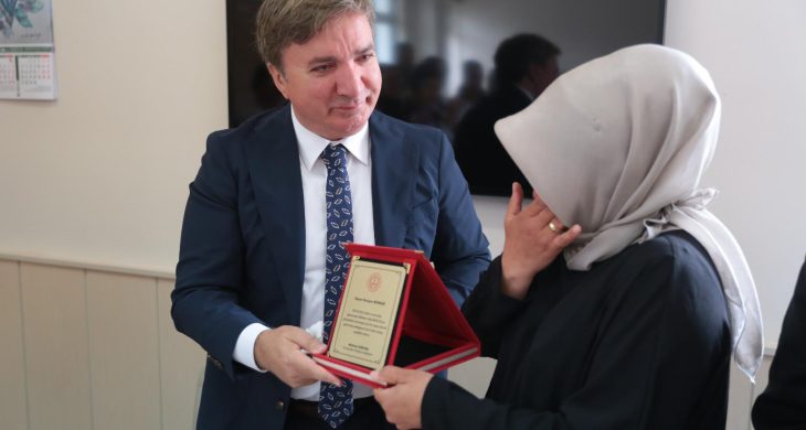 Otizmli oğlunun eğitimi için işini bıraktı