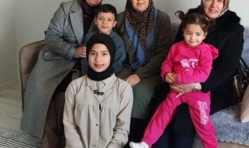 AK Kadınlar, Aksaray’da Misafir Edilen Aileleri Unutmadı