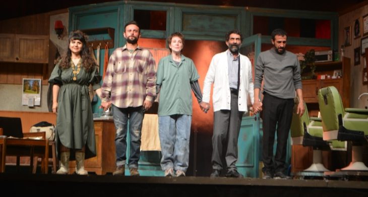 Ayvalık’ta Tiyatro Festivali Başladı