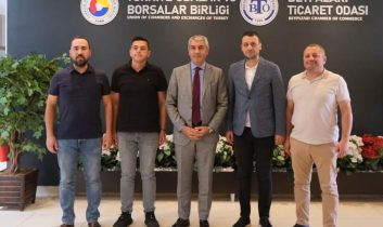 Beypazarı Kaymakamı Ünal Coşkun, Ticaret Odası’nı ziyaret etti