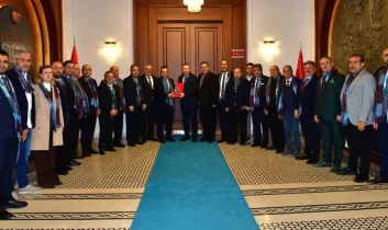 TİMBİR heyetinden Trabzon Valisi Tahir Şahin’e ziyaret