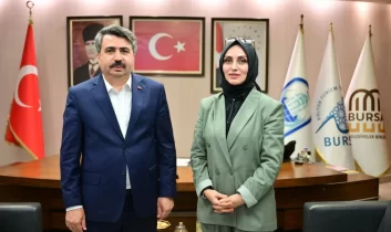 TİMBİR Yurtdışı Kültürel Diplomasi Koordinatörü İpek Yiğit’ten Yıldırım Belediye Başkanı Oktay Yılmaz’a ziyaret