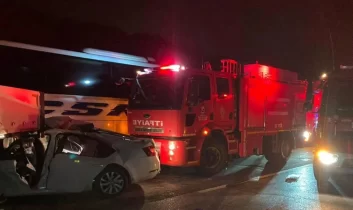 Hatay’da Tır makas attı: 2 ölü 4 yaralı