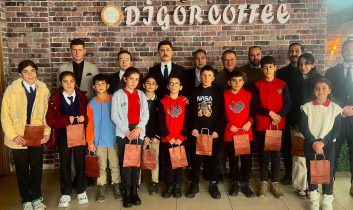 Kaymakam Kahraman’dan başarılı öğrencilere ödül