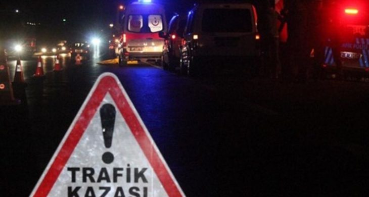 İzmit’te ambulans ile minibüs çarpıştı: 6 yaralı