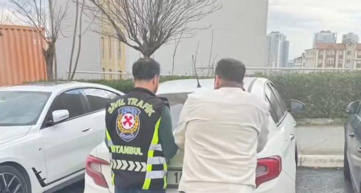 Esenyurt’ta trafikte cam kırarak saldıran sürücü yakalandı