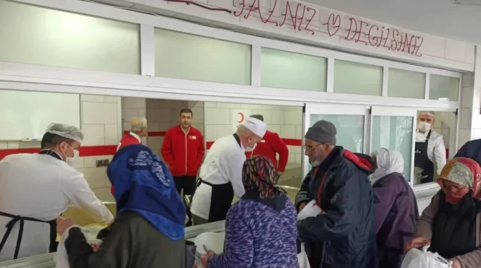 Türk Kızılay Ulucanlar Aşevi Ramazan boyunca her gün sıcak yemek ulaştırıyor