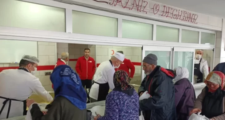 Türk Kızılay Ulucanlar Aşevi Ramazan boyunca her gün sıcak yemek ulaştırıyor