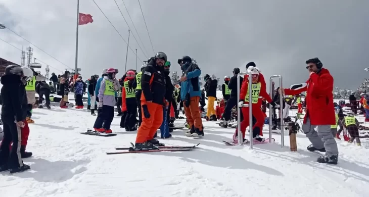 Türkiye Birinciliği Snowboard Müsabakaları Kars Sarıkamış’ta tamamlandı