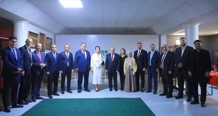 Türkmen halıcılığı Buhara’da masaya yatırıldı