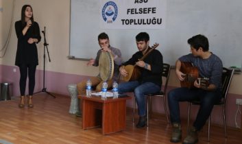 Türkü ve Şiirlerle Anadolu