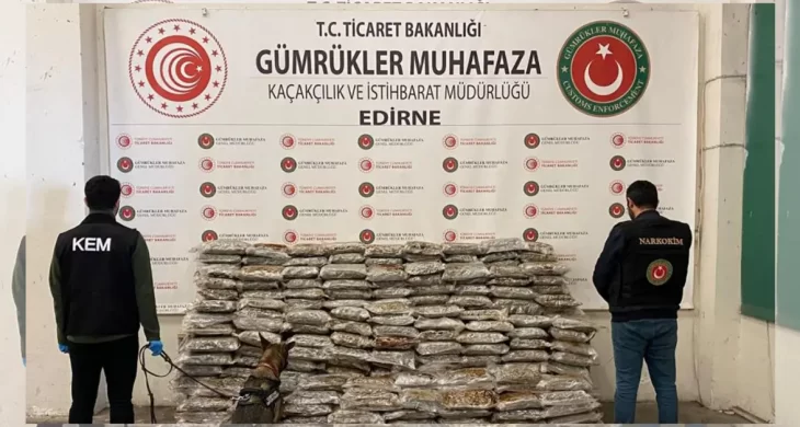 Üç sınır kapısında 484 kilo uyuşturucu yakalandı