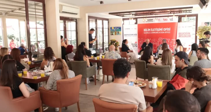 Üniversitelerden gençlere “geleceğin meslekleri” rehberliği