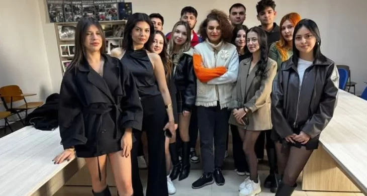 Üniversitelilerden köy okuluna anlamlı dokunuş