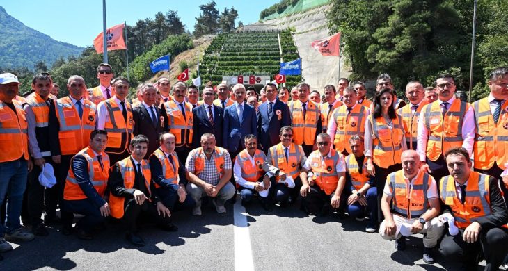 Ulaştırma Bakanı Uraloğlu: Doğancı Tüneli ile 15 dakikalık yol 3 dakikaya indi