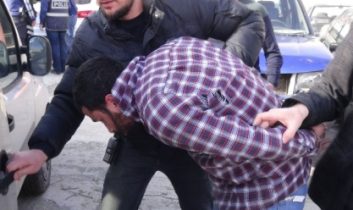 Uyuşturucu Kaçakçısı “Polisim” Dedi Polis İnanmadı