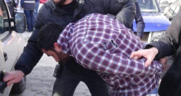 Uyuşturucu Kaçakçısı “Polisim” Dedi Polis İnanmadı