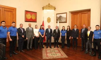 Vali Ziya Polat, ceza infaz personelini ağırladı