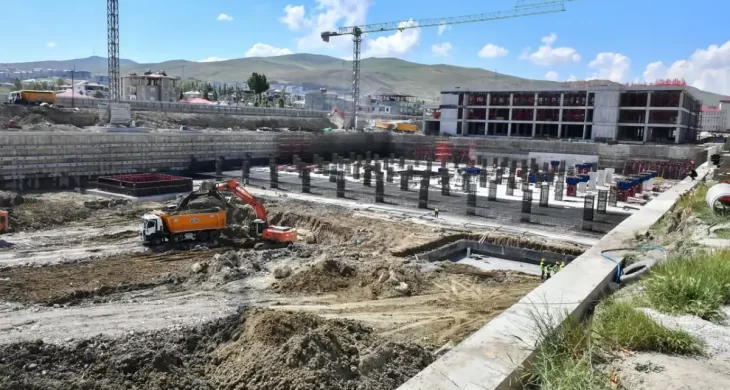 Van’da 800 yataklı hastane için çalışmalar hız kazandı