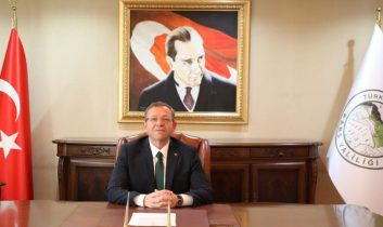 Kars Valisi Polat’tan 25 Kasım Mesajı: “Kadına Şiddete Sıfır Tolerans İlkesiyle Mücadelemiz Sürecek”