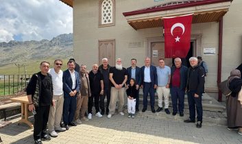 Ovit Hacı Hakkı Ekşi Camii’nde Kur’an ziyafeti