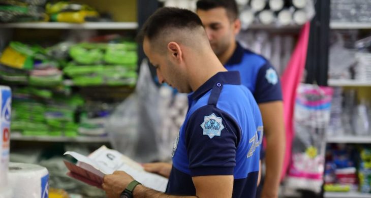 Aksaray Belediyesi zabıta ekiplerinden ruhsat denetimi