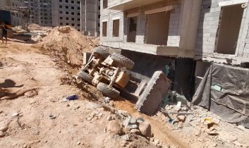 Malatya’da şantiyede iş makinesi devrildi: 1 ölü