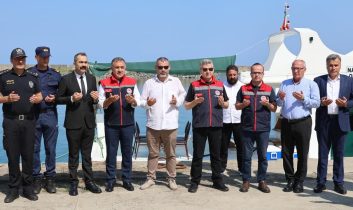 Artvin’de, balıkçılar “vira bismillah” diyerek denize açıldı