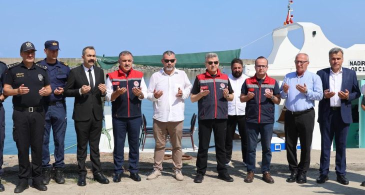 Artvin’de, balıkçılar “vira bismillah” diyerek denize açıldı