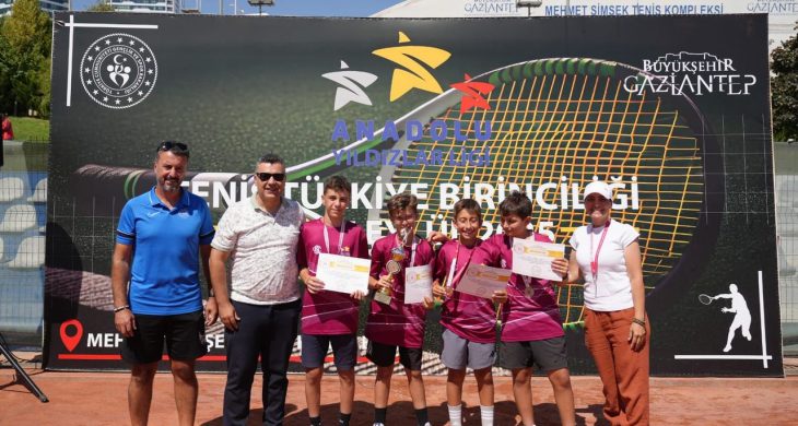 Trabzon Büyükşehir’in tenis takımından gururlandıran başarı