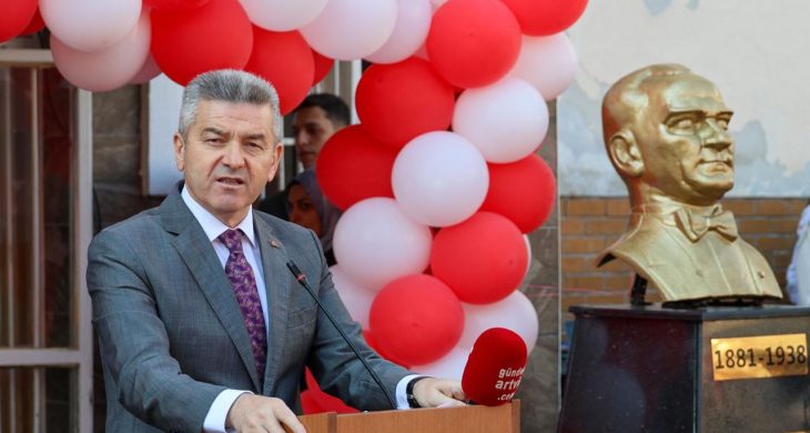 Artvin’de yeni eğitim öğretim yılının ilk ders zili çaldı