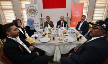 Aksaray Valisi Mehmet Ali Kumbuzoğlu Gaziler ve Aileleri ile buluştu