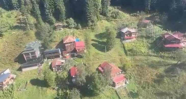 Yoğun yağış sonrası Ayder turizm merkezi’nde tahliye çalışmaları başladı